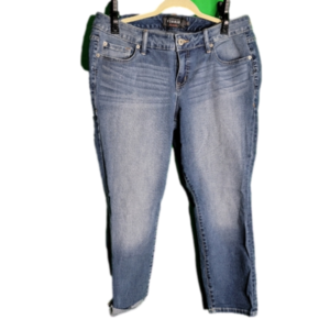 Torrid Crop Jeans Size 14